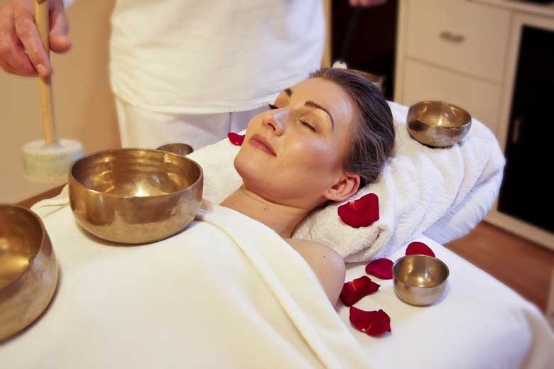 Singing Bowl Treatment and Benefits 1 wellness 285591 1280